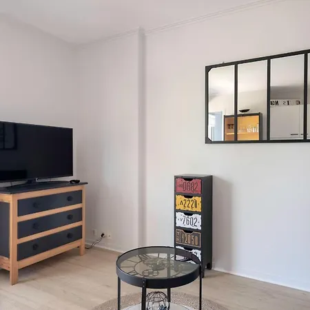 Daire Pour 2 Adultes-2 Enfants Avec Balcon