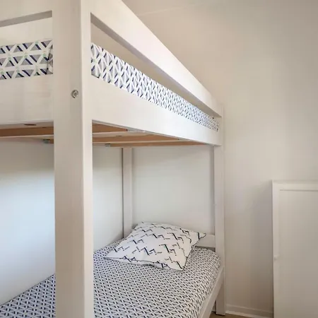 Pour 2 Adultes-2 Enfants Avec Balcon *