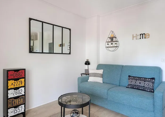 Pour 2 Adultes-2 Enfants Avec Balcon *