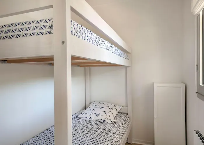 Pour 2 Adultes-2 Enfants Avec Balcon *